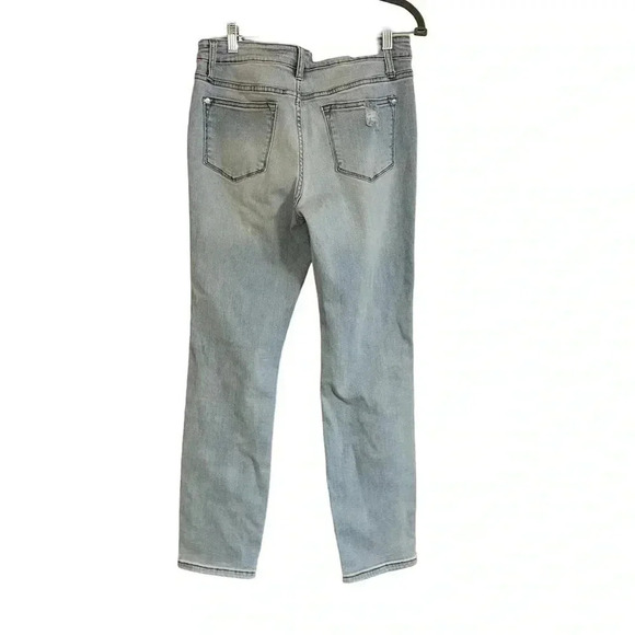 Judy Blue Light Wash Boyfriend Fit Distressed Jeans Size 7/28 - Picture 4 of 6